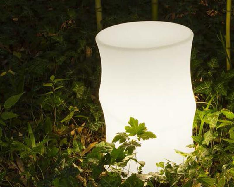 Stolní LED svítidlo Cloe i pro venkovní použití